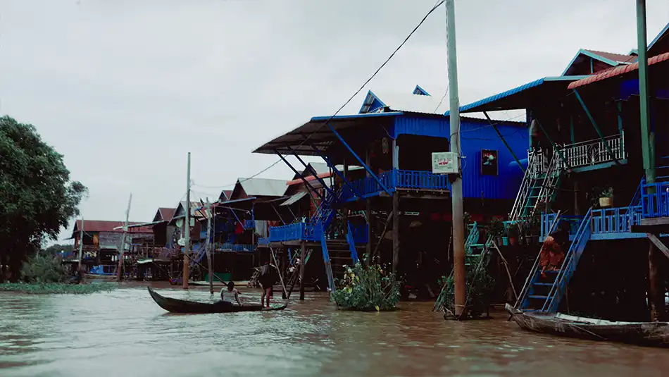 Floating village 